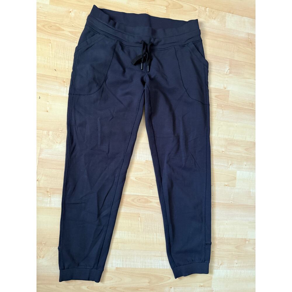 Lululemon athletic black jogger pants